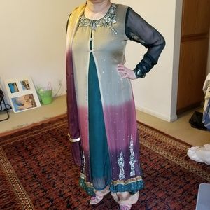Indian Pakistani Shalwar Kamis with Pants & Scarf